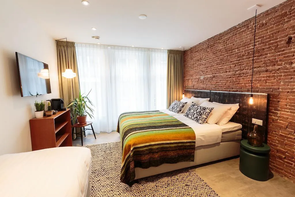 Hotel Dwars Amsterdam Netherlands